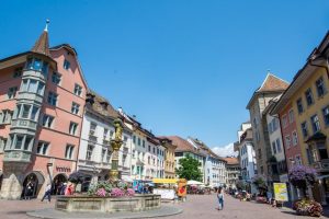 Schaffhausen Village Min